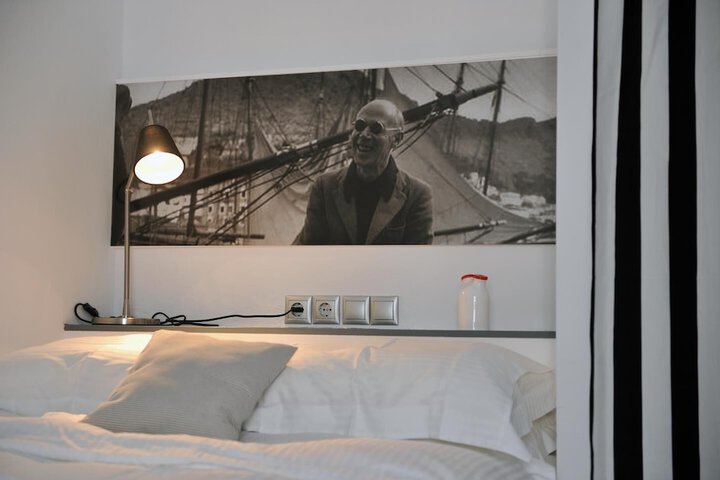 Room 6 of 62