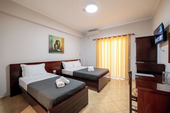 Room 80 of 245