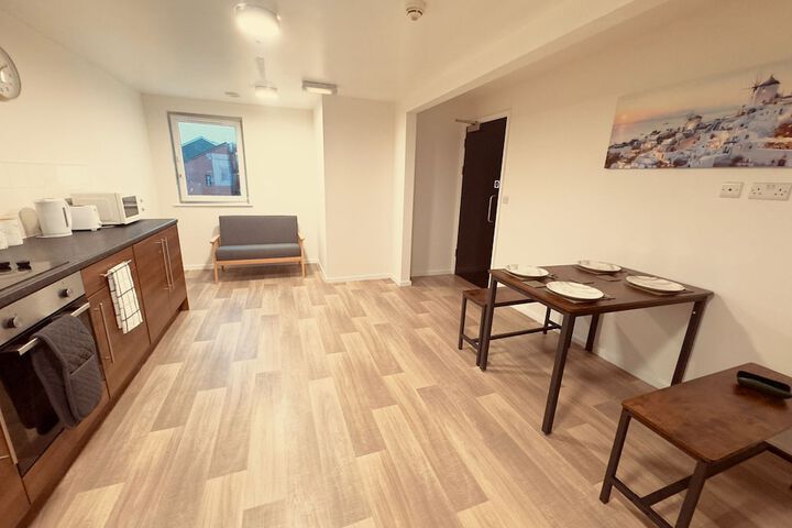 Room 9 of 15