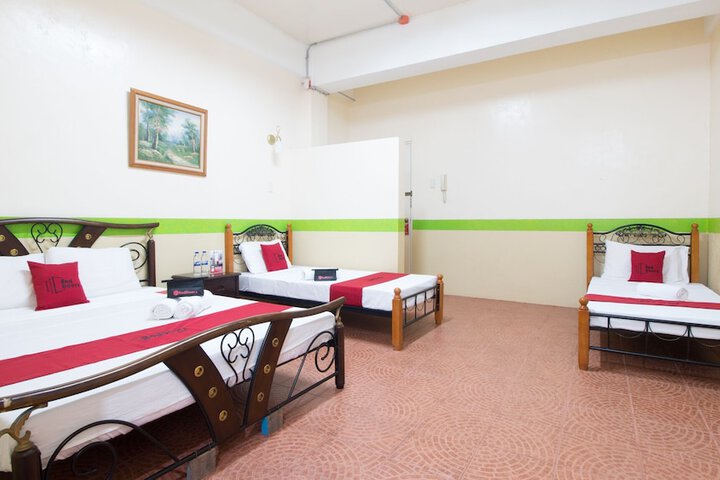Room 4 of 38