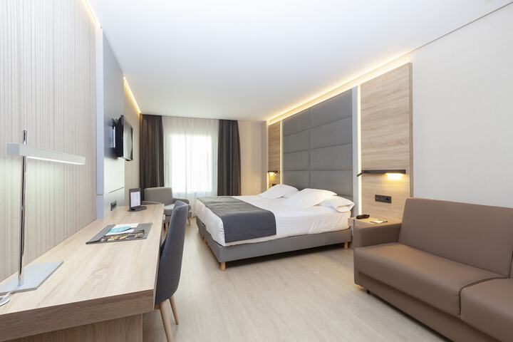 Room 14 of 81