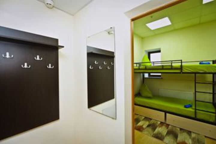 Room 28 of 64