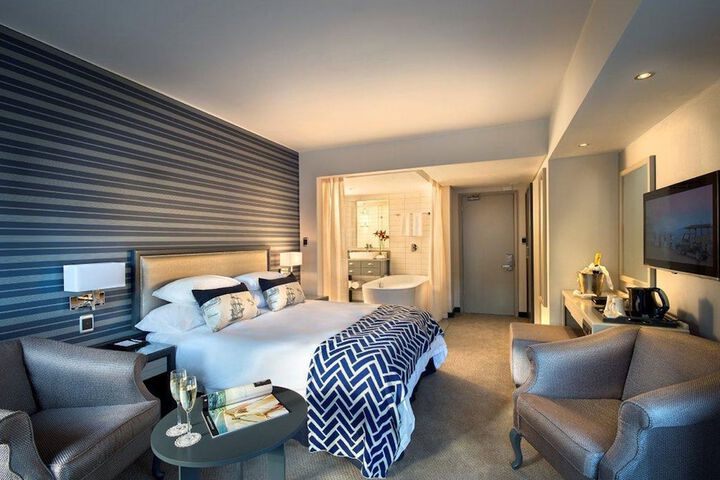 Room 11 of 70