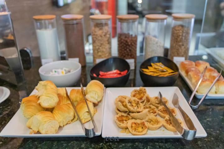 Breakfast/Coffee Service 26 of 29