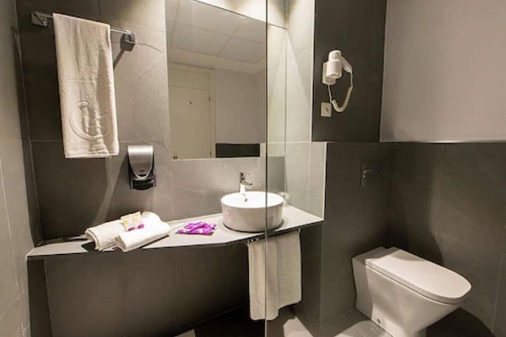 Clean Restrooms