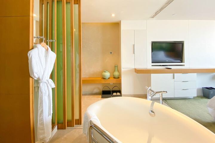 Bath Interior