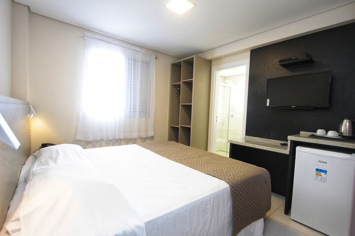Room 7 of 63
