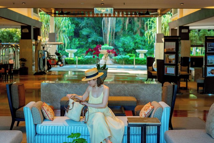 Guest Lobby