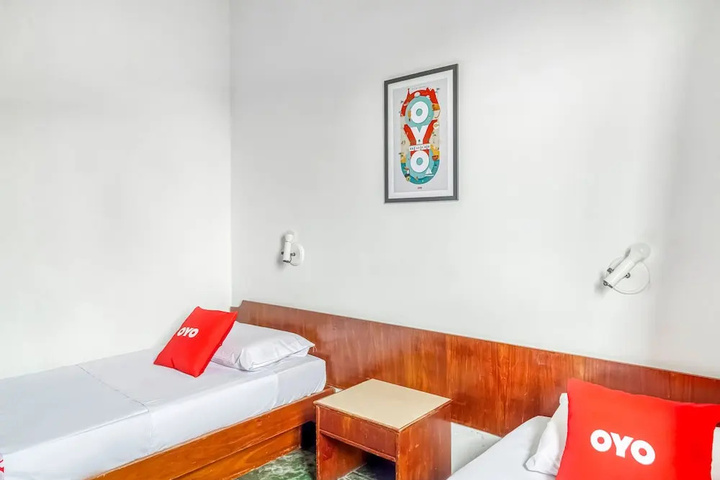 Room 5 of 20
