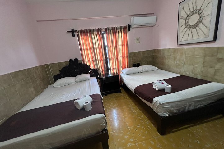 Room 17 of 38