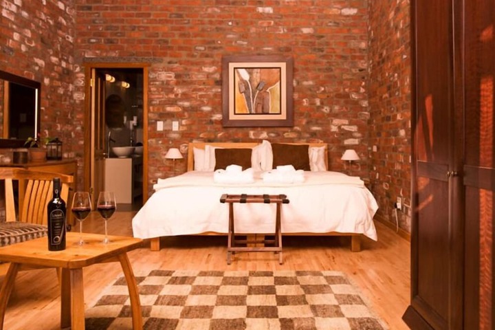 Room 5 of 35