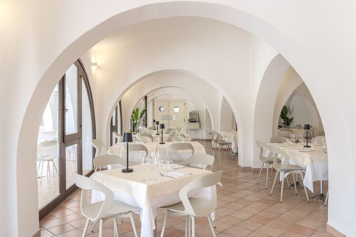 Dining 88 of 134