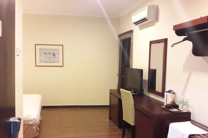 Room 16 of 61