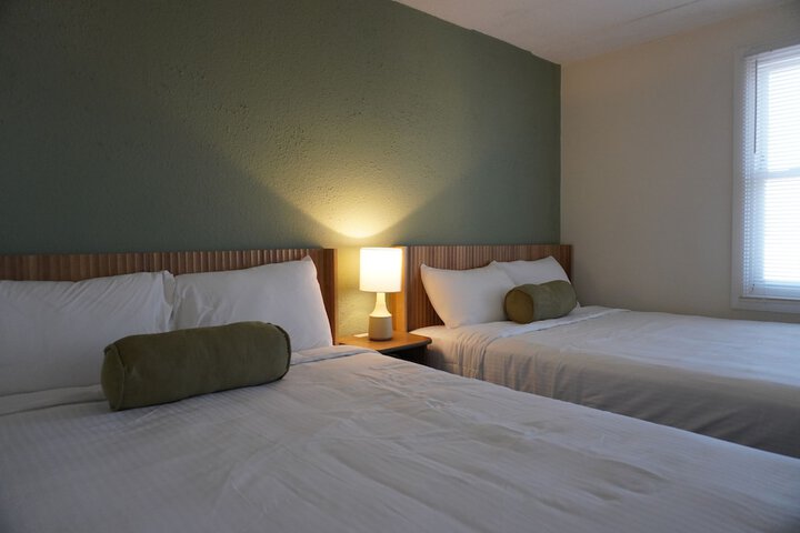 Room 2 of 30