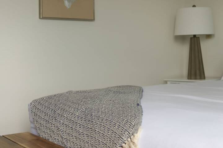 Room 9 of 60