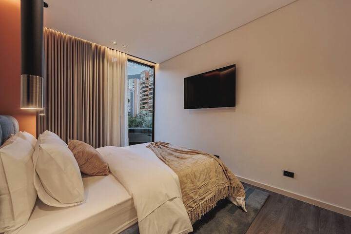 Room 17 of 93