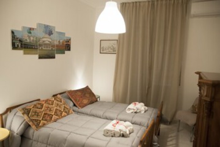 Room 37 of 48