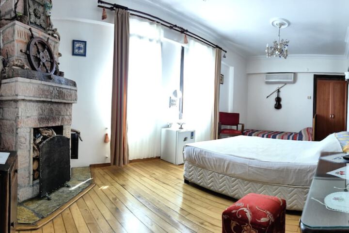 Room 36 of 92