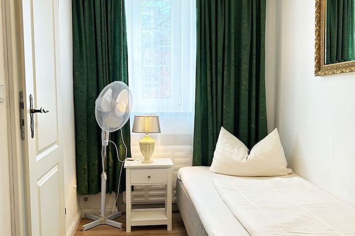 Room 46 of 113