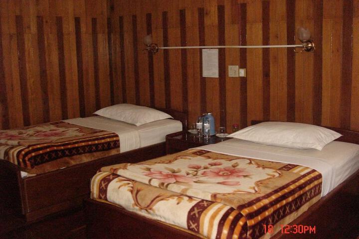 Room 12 of 44