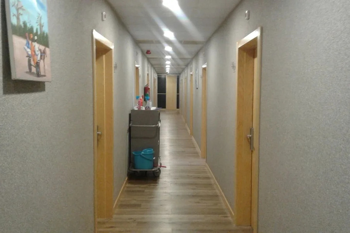 Room 7 of 10
