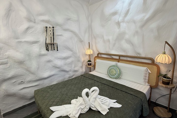Room 16 of 56