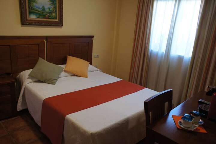Room 5 of 27