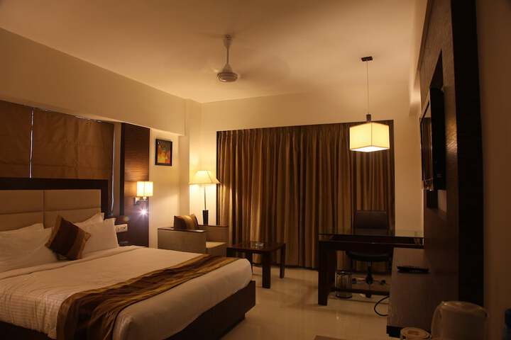Room 7 of 43