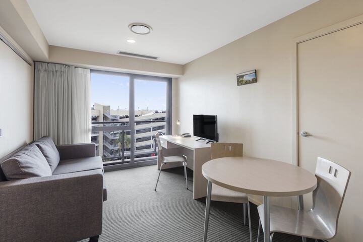 Room 8 of 39