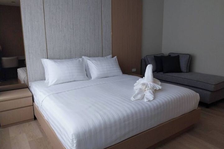 Room 13 of 61