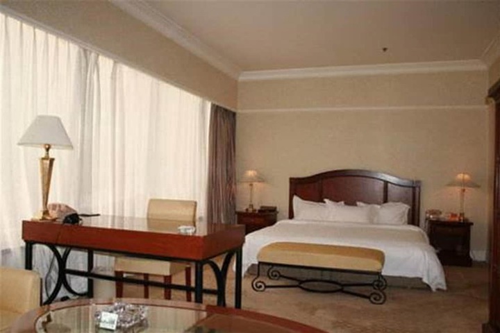 Room 21 of 60