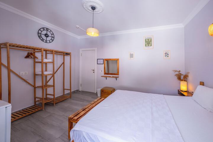 Room 19 of 43