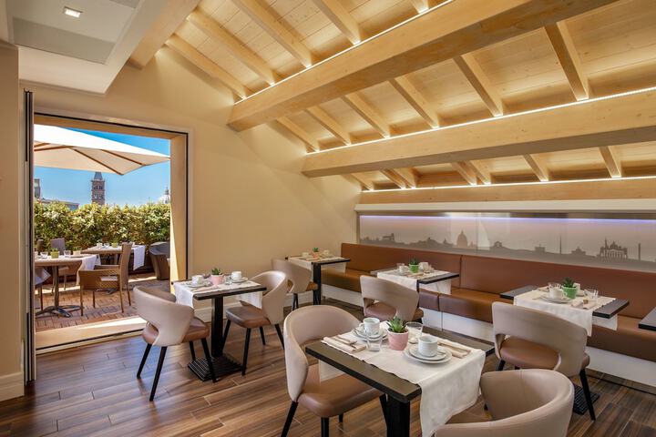 Breakfast area