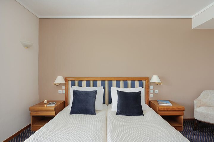 Room 5 of 36