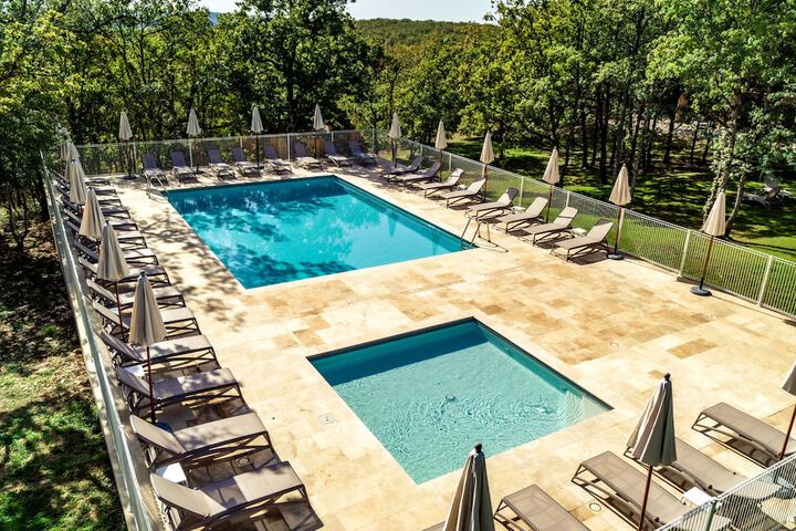 Pool 30 of 52