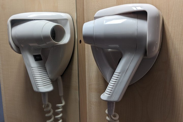 Room 14 of 32