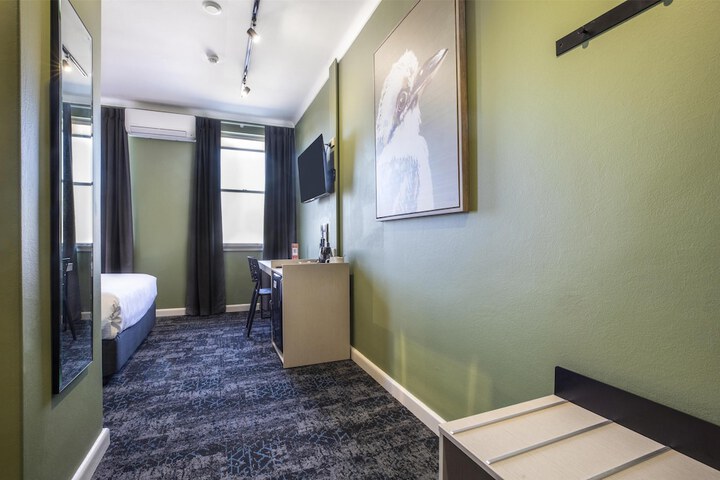 Room 26 of 67