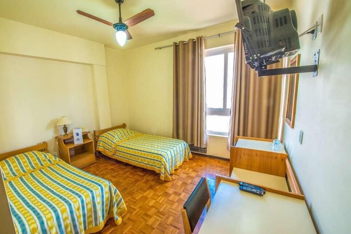 Room 5 of 22