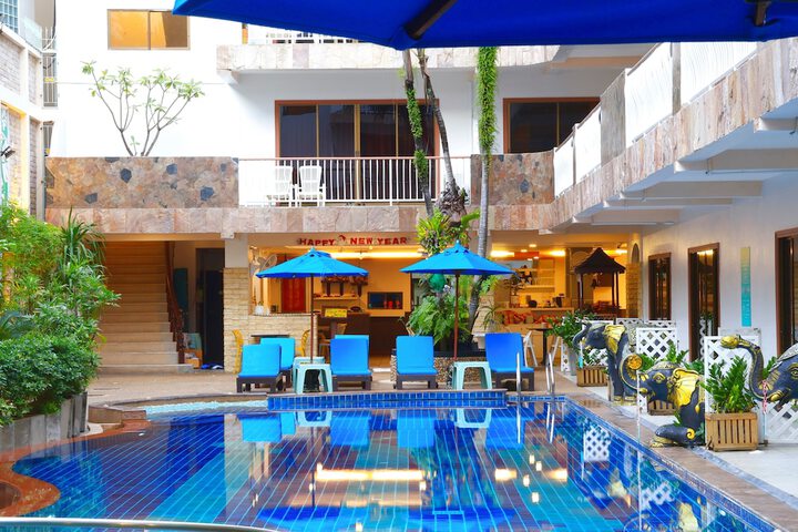 Pool 53 of 66