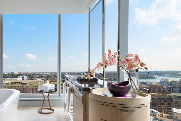 Room 42 of 172