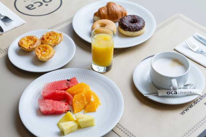 Breakfast/Coffee Service 52 of 61