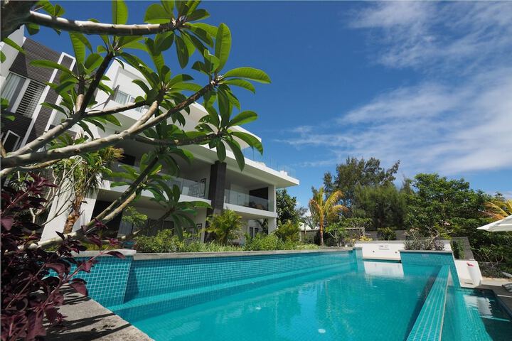Hotel Pool