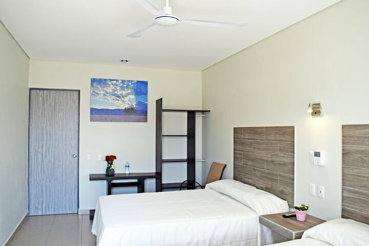 Room 4 of 43