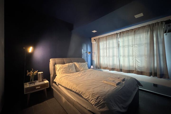 Room 42 of 49