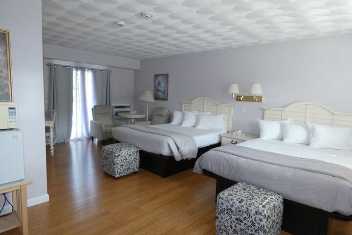 Room 25 of 98