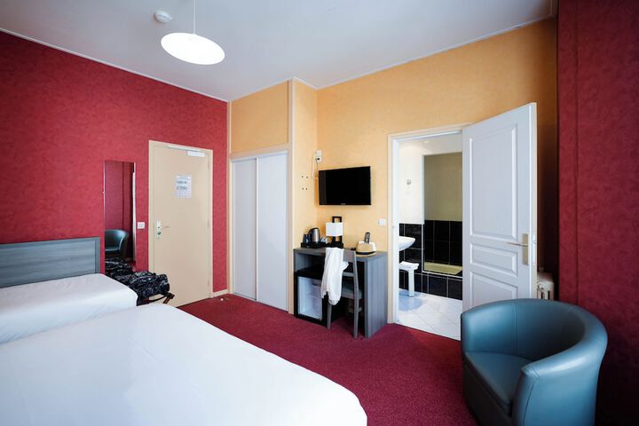 Room 41 of 50