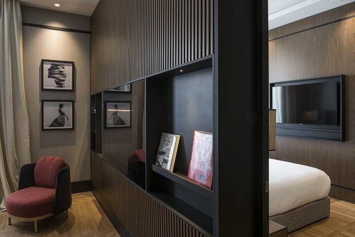 Room 44 of 131