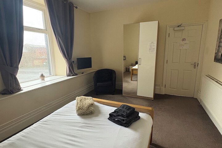 Room 4 of 23