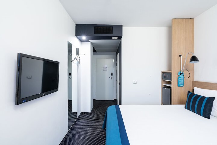 Room 18 of 63