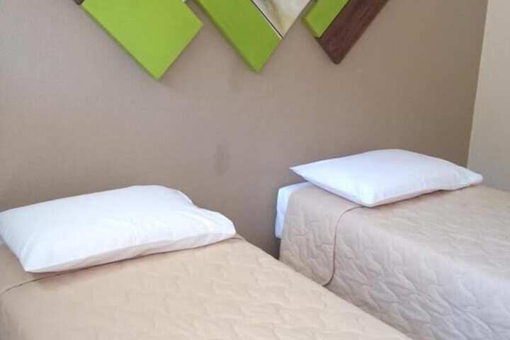 Room 9 of 17